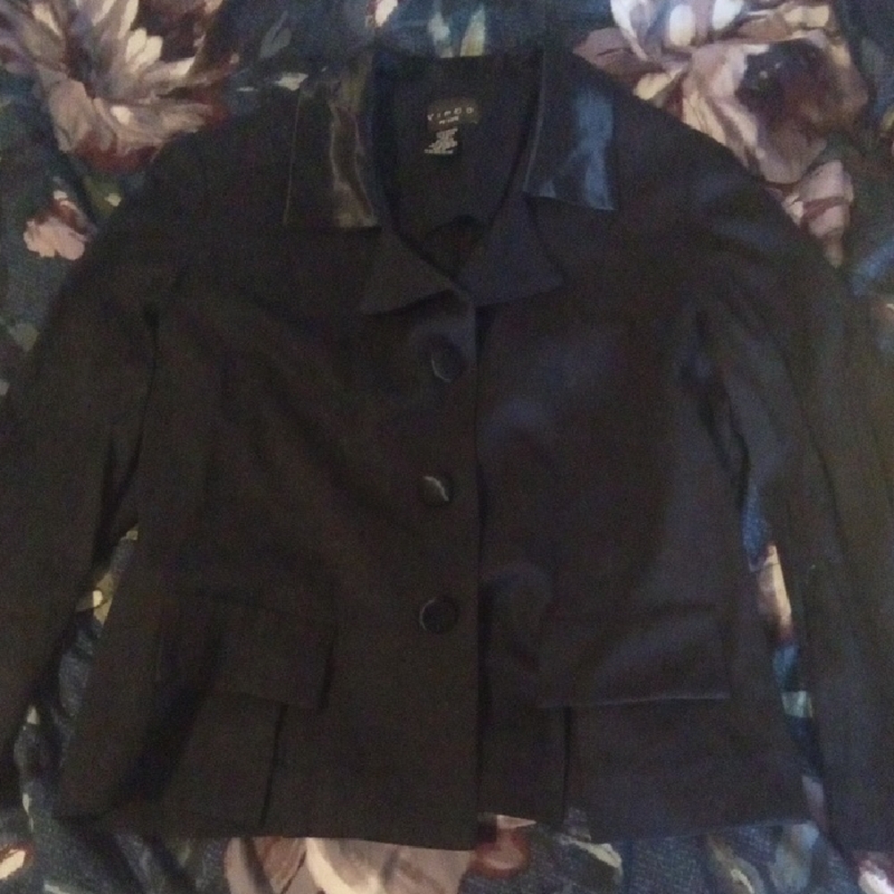 80S VINTAGE NAVY BLUE LADIES BLAZER WITH SATIN LIKE COLLAR